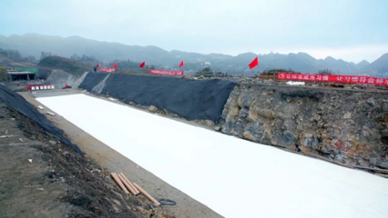 東方雨虹HDPE防水卷材 為特斯拉“超級(jí)工廠(chǎng)”構(gòu)筑堅(jiān)實(shí)防線(xiàn)